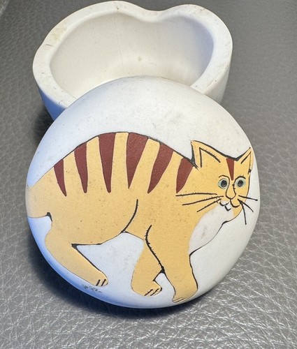 Vintage 1989 Artist Jude Holdsworth Bisque Porcelain Cat Lidded Trinket  Box, 2”